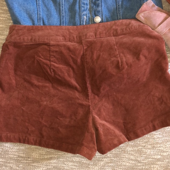 70s high waisted corduroy shorts - Picture 5 of 5